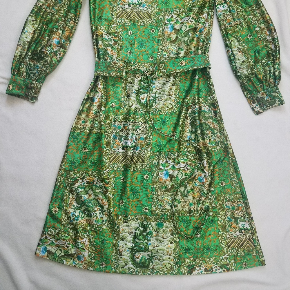 Vintage 1960s-70s handmade dragon dress - Picture 6 of 8